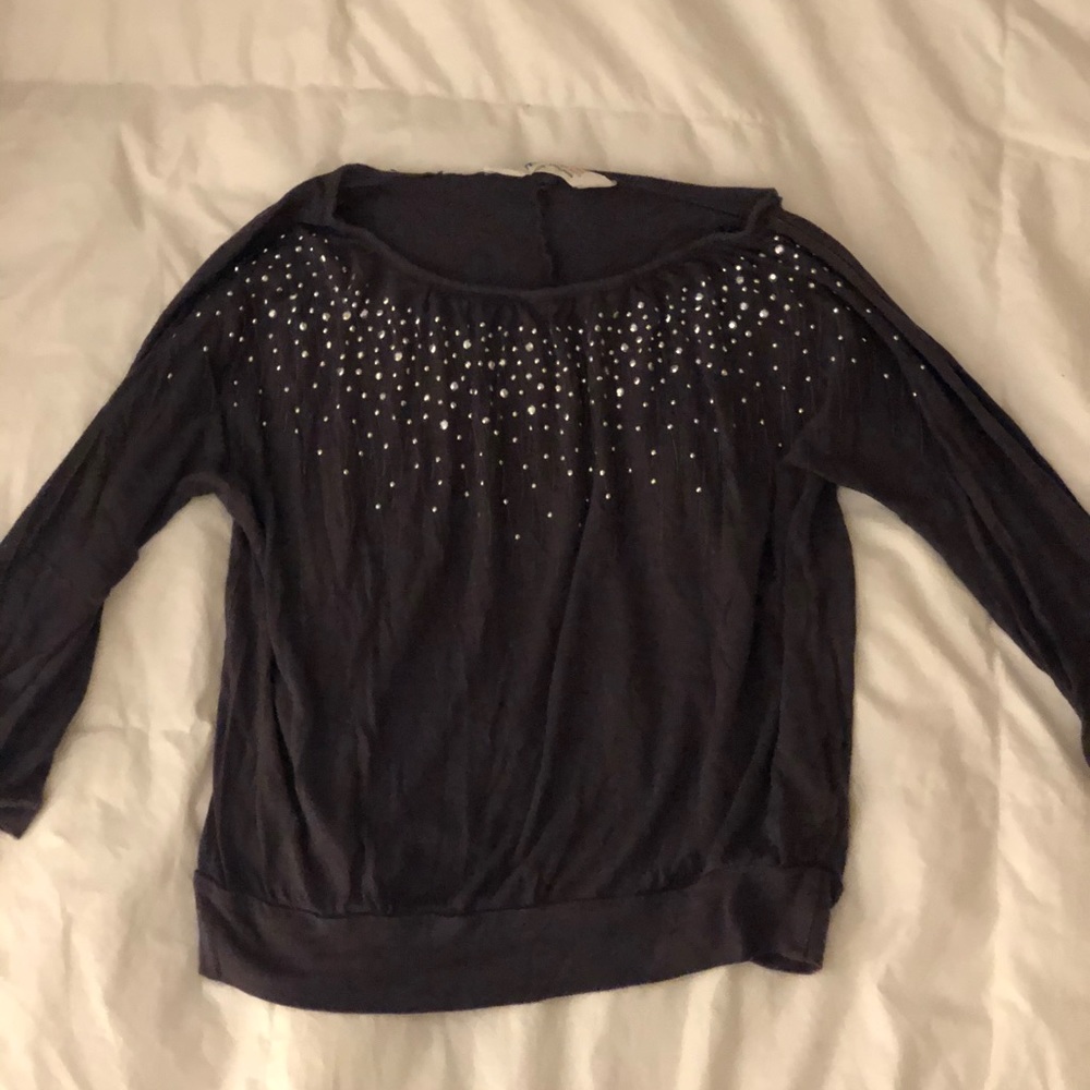 H & M grey top